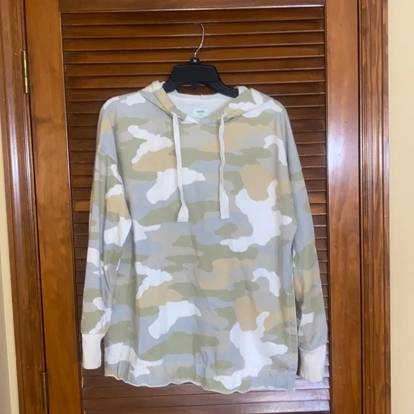 aerie Tops Aerie Camo Hoodie Poshmark